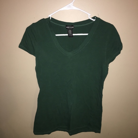 Wet Seal Tops - Wet Seal tee